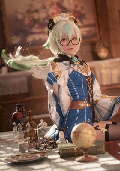 游泳教练在水下敲我逼h