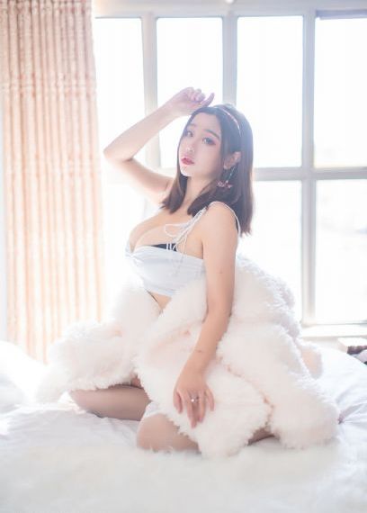 上边一面亲下边一面做运动视频